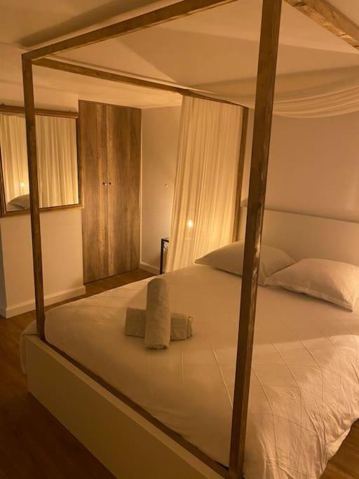 Guest House Privee Ezanville ภายนอก รูปภาพ